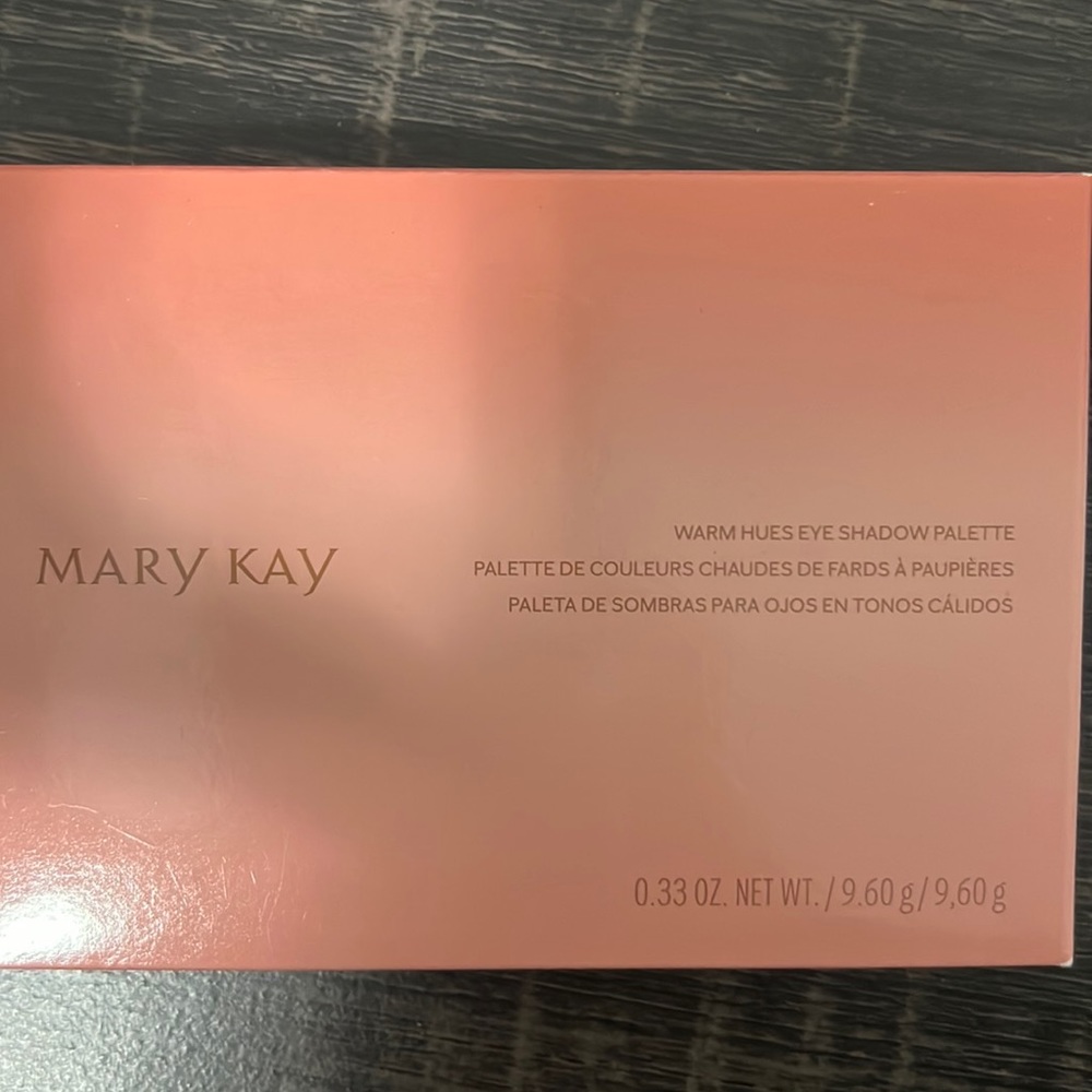 COPY - Mary Kay warm hues eye shadow palette